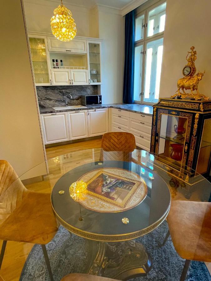 Karlsbad Prestige Apartman Kültér fotó
