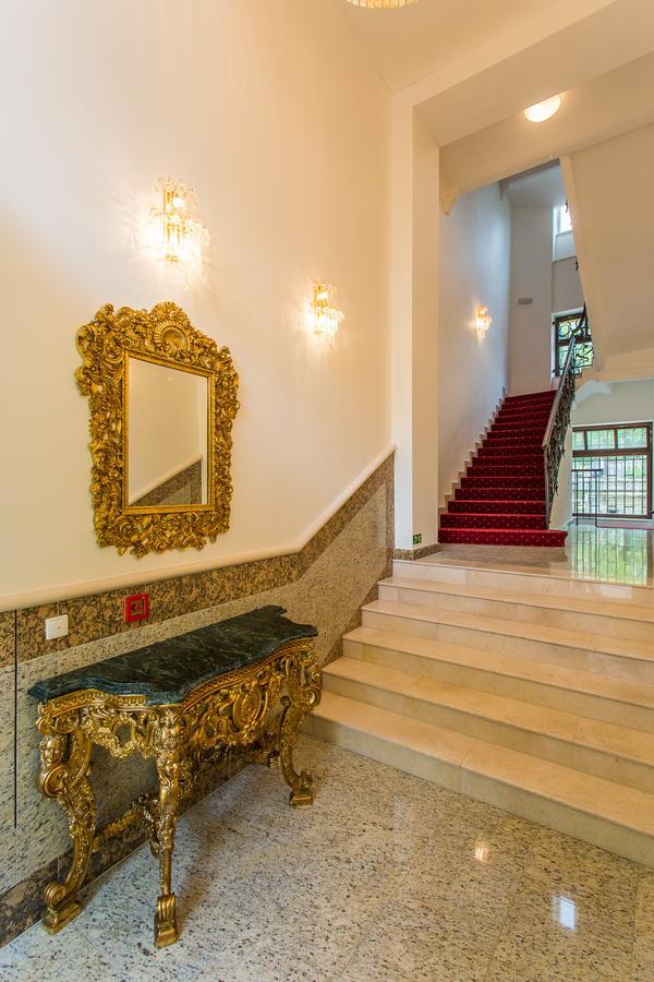 Karlsbad Prestige Apartman Kültér fotó